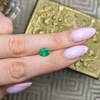 1.05 Ct. Emerald from Colombia Life Style