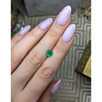 1.05 Ct. Emerald from Colombia Life Style