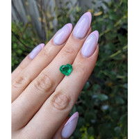2.45 Ct. Emerald from Zambia Life Style