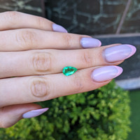 1.09 Ct. Emerald from Colombia Life Style