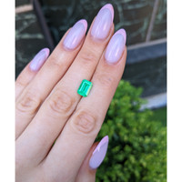 1.86 Ct. Emerald from Colombia Life Style