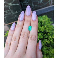 1.59 Ct. Emerald from Colombia Life Style