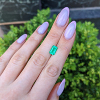 1.59 Ct. Emerald from Colombia Life Style