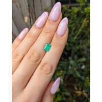 1.05 Ct. Emerald from Colombia Life Style