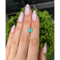 1.31 Ct. Emerald from Colombia Life Style