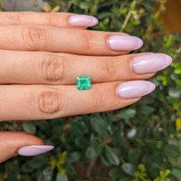 1.51 Ct. Emerald from Colombia Life Style