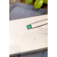 1.51 Ct. Emerald from Zambia Life Style