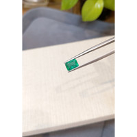 1.42 Ct. Emerald from Zambia Life Style