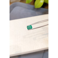 1.76 Ct. Emerald from Zambia Life Style