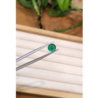 1.75 Ct. Emerald from Zambia Life Style