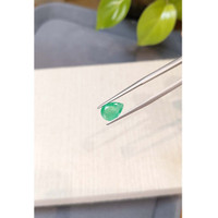 1.70 Ct. Emerald from Zambia Life Style
