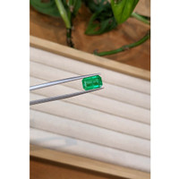 2.23 Ct. Emerald from Zambia Life Style