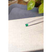 0.36 Ct. Emerald from Afghanistan Life Style