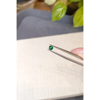 0.22 Ct. Emerald from Afghanistan Life Style