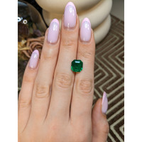 3.65 Ct. Emerald from Colombia Life Style