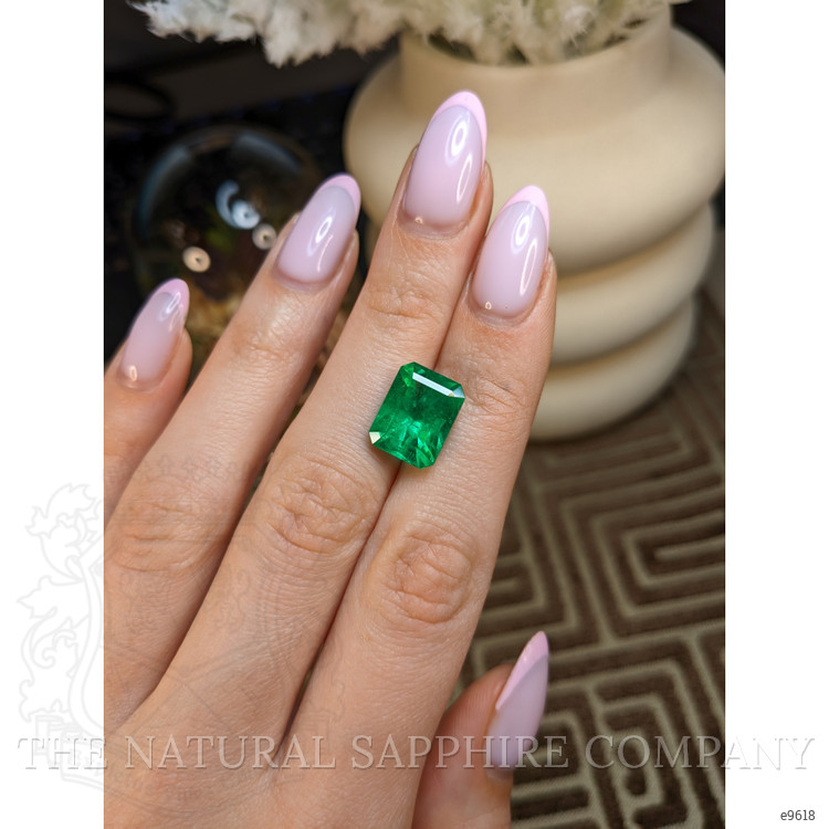 6.21 Ct. Emerald from Colombia - Muzo