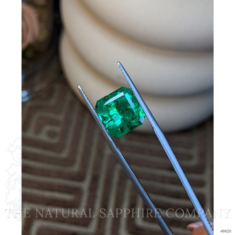 5.74 Ct. Emerald from Colombia - Muzo