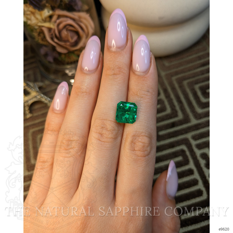5.74 Ct. Emerald from Colombia - Muzo