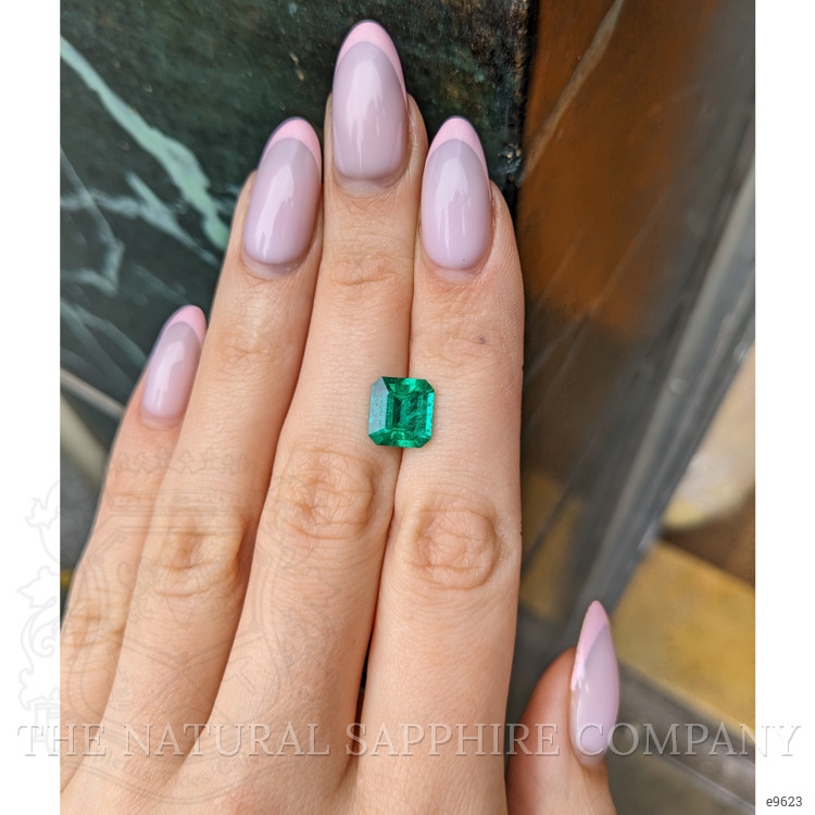 2.62 Ct. Emerald from Colombia - Muzo