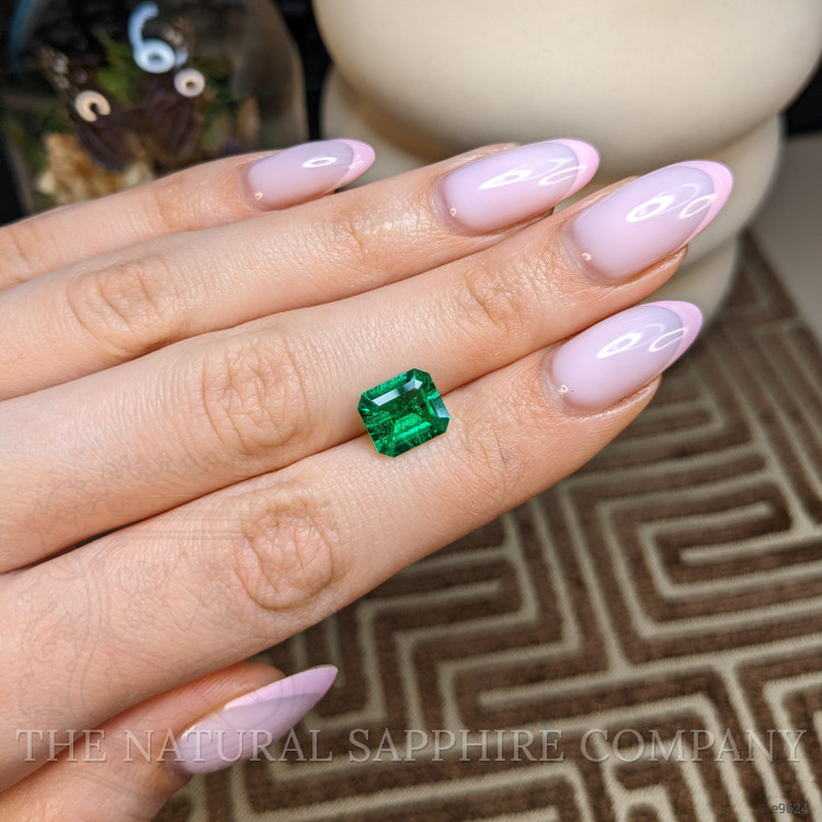 2.28 Ct. Emerald from Colombia - Muzo