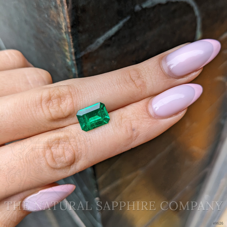 3.17 Ct. Emerald from Colombia - Muzo