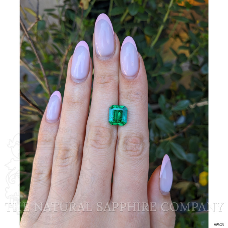 4.43 Ct. Emerald from Colombia - Muzo