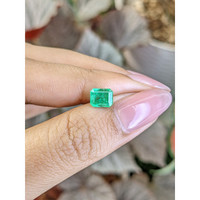 1.15 Ct. Emerald from Zambia Life Style