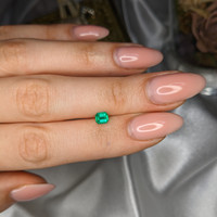 0.39 Ct. Emerald from Afghanistan Life Style