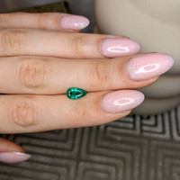 0.84 Ct. Emerald from Brazil Life Style