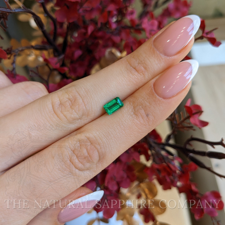 0.90 Ct. Emerald from Colombia - Muzo