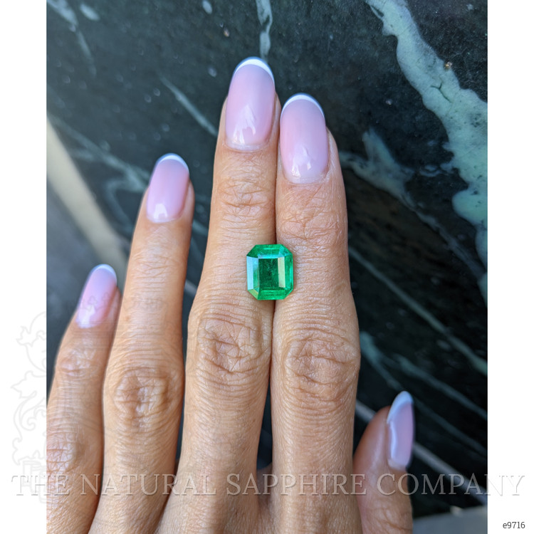 3.55 Ct. Emerald from Colombia - Muzo