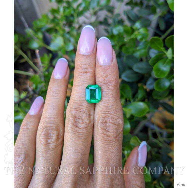 3.55 Ct. Emerald from Colombia - Muzo