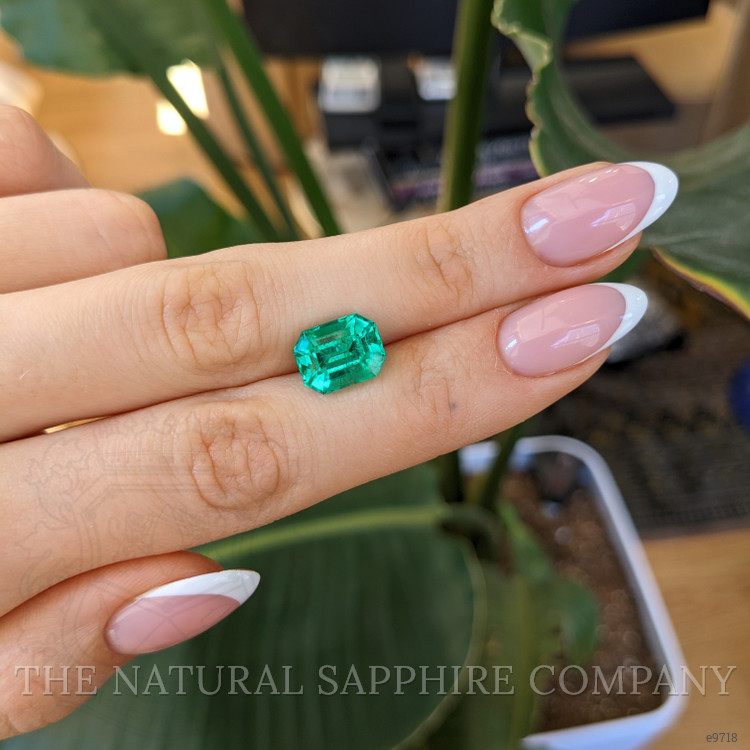 4.67 Ct. Emerald from Colombia - Muzo