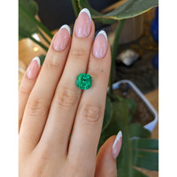 5.03 Ct. Emerald from Colombia Life Style
