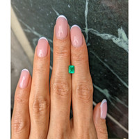 0.64 Ct. Emerald from Afghanistan Life Style