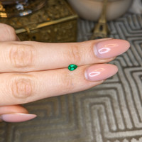 0.35 Ct. Emerald from Afghanistan Life Style