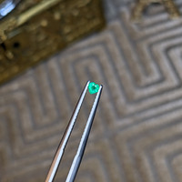 0.10 Ct. Emerald from Afghanistan Life Style