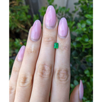 0.47 Ct. Emerald from Afghanistan Life Style