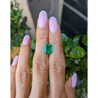2.28 Ct. Emerald from Colombia Life Style