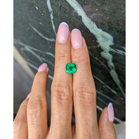 2.56 Ct. Emerald from Colombia - Muzo Life Style