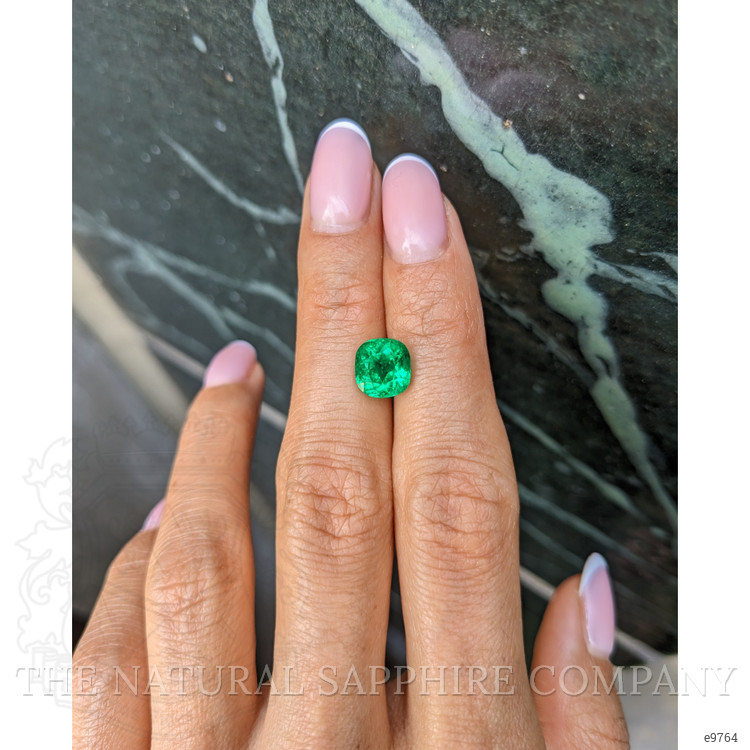 2.56 Ct. Emerald from Colombia - Muzo