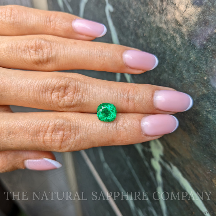 2.56 Ct. Emerald from Colombia - Muzo