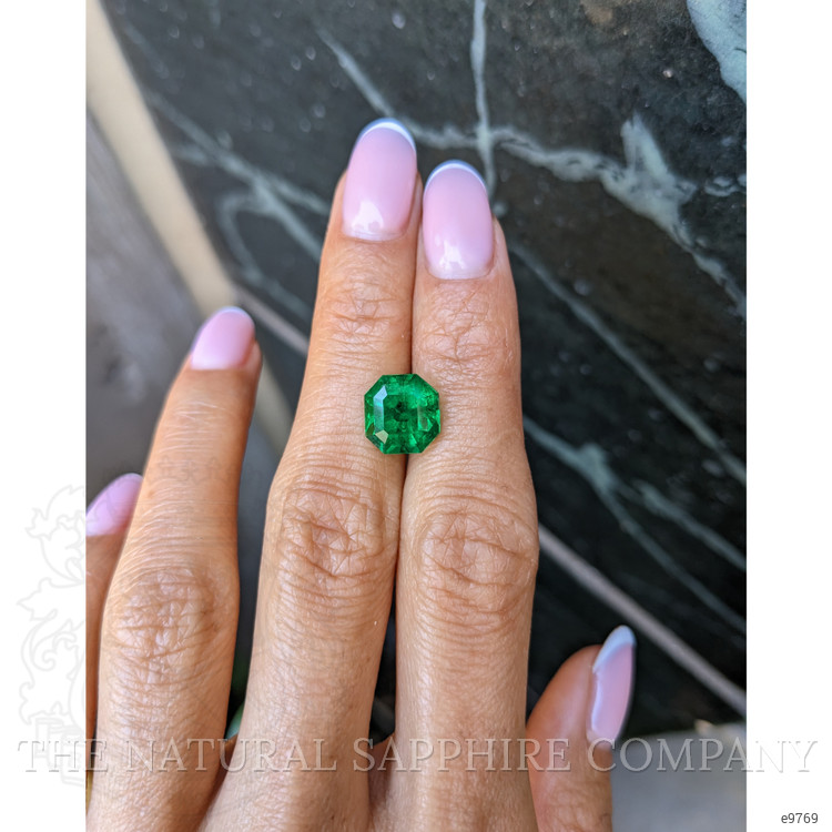 3.97 Ct. Emerald from Colombia - Muzo