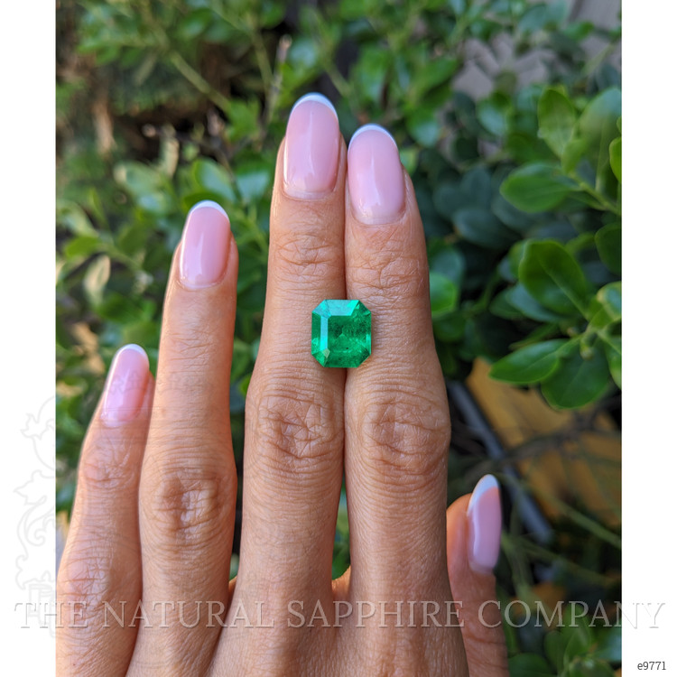 4.61 Ct. Emerald from Colombia - Muzo