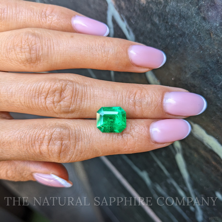 4.61 Ct. Emerald from Colombia - Muzo