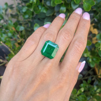 15.07 Ct. Emerald from Colombia Life Style