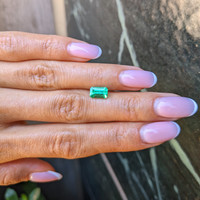 1.14 Ct. Emerald from Colombia Life Style