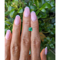 0.85 Ct. Emerald from Colombia Life Style