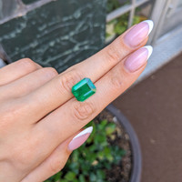 8.31 Ct. Emerald from Zambia Life Style