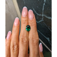 2.22 Ct. Emerald from Zambia Life Style